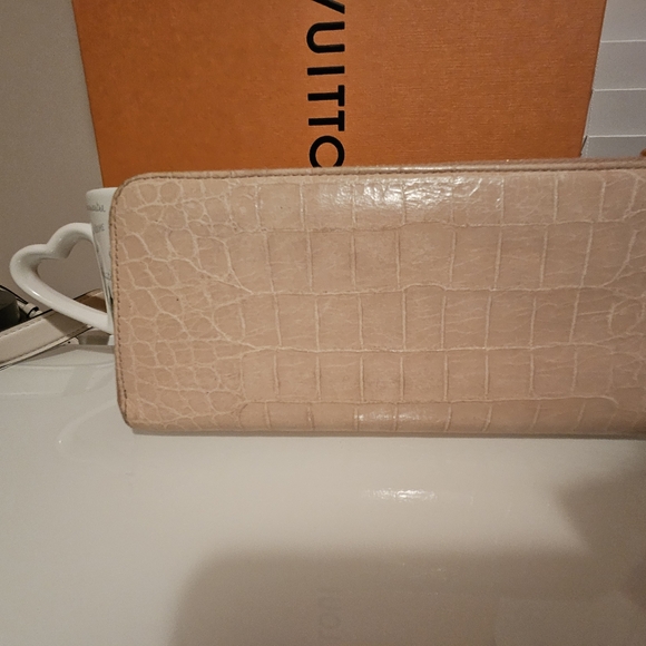 Authentic miumiu Wallet Long Wallet Pink Gold Woman - Picture 11 of 13